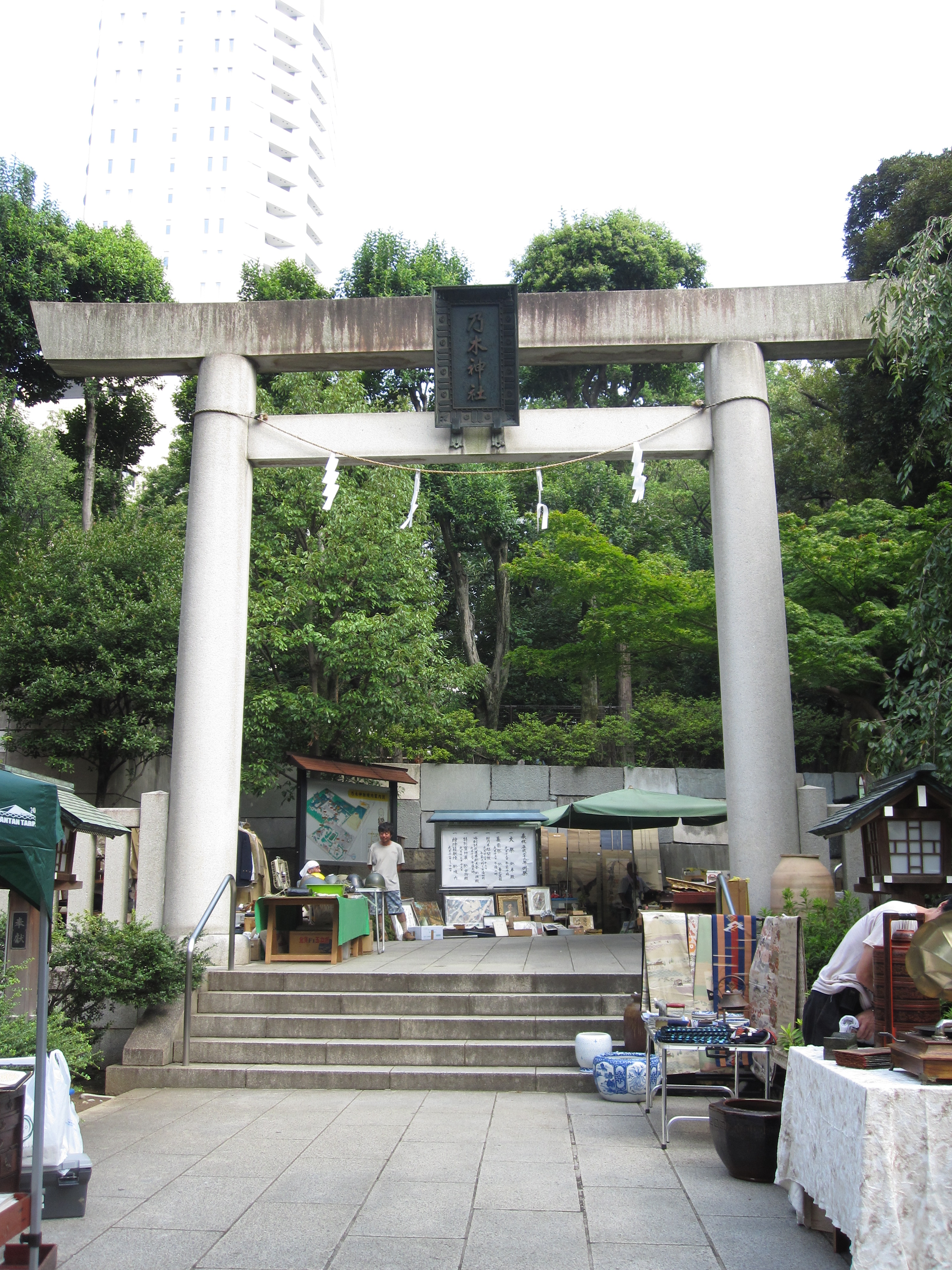 nogi shrine torii gate