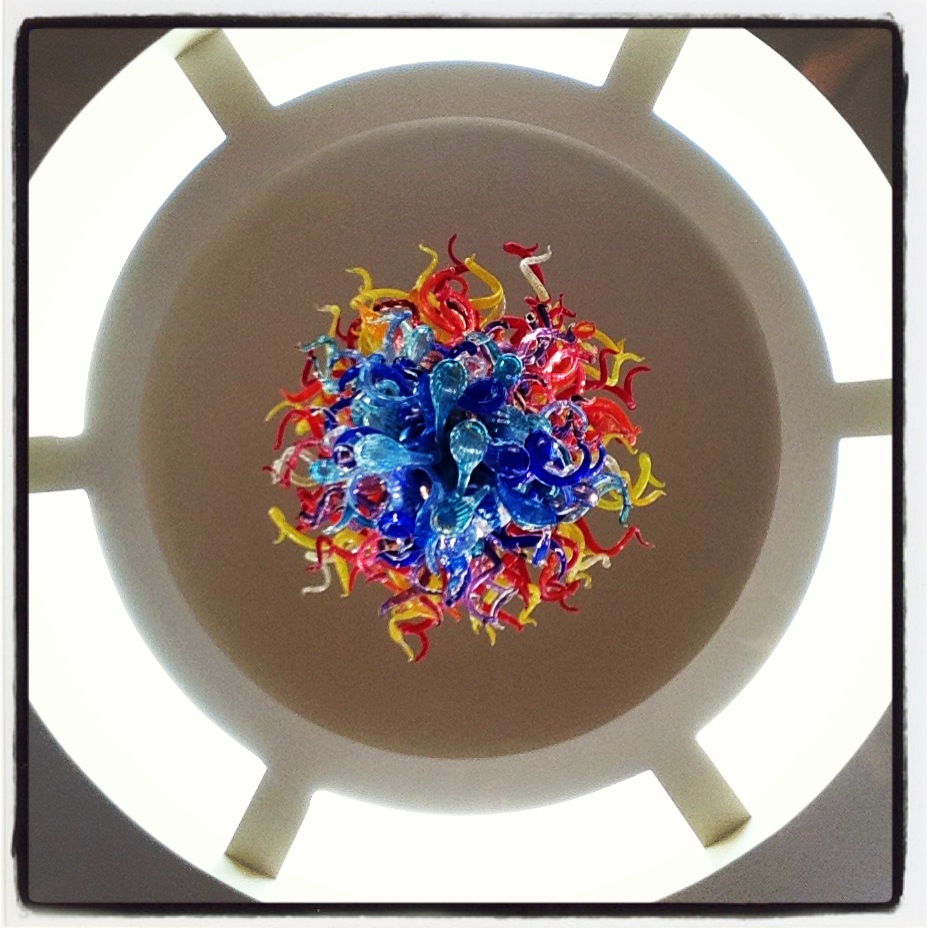 Dale chihuly chandelier