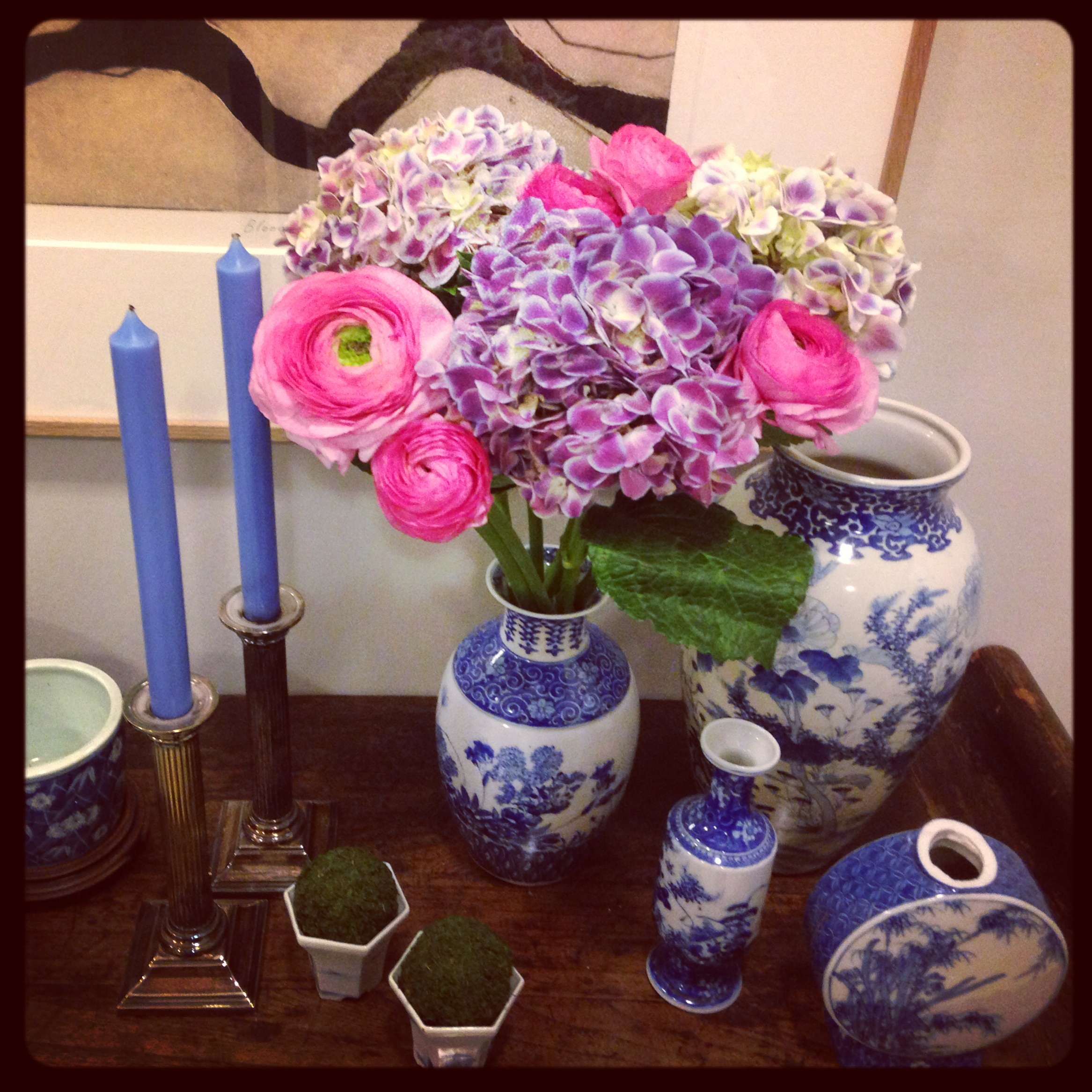 Friday flowers hydrangea and ranunculus blue white porcelain